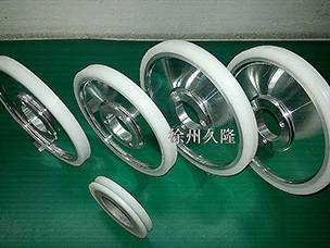 換向輪、導向輪、驅(qū)動輪